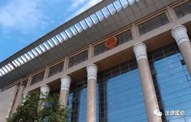 实践充分证明，大量的信访问题之所以产生、发酵，很大程度是由于源头治理和风险管控关没有把好。”国务院副秘书长、国家信访局局长舒晓琴近日在全国信访局长会议上强调，加强源头治理、推动关口前移，既是预防社会矛盾发生和激化的重要前提，又是做好信访工作的治本之策。