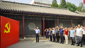 赓续红色血脉 汲取奋进力量7月8日，晋中市人大常委会机关党委组织全体党员前往山西农大晋中第一个基层党诞生地组织开展党日活动。