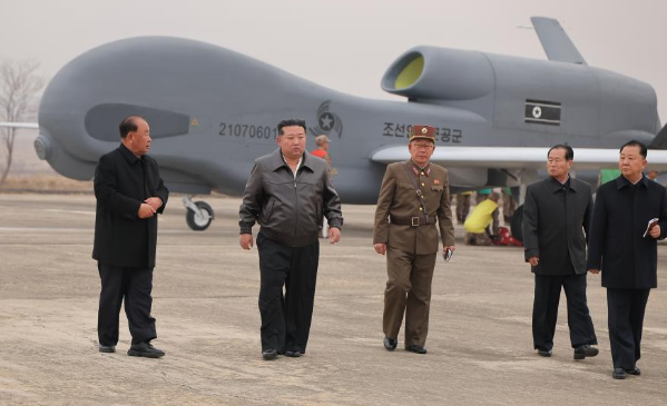 金正恩指导朝鲜国防科研工作