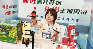 “小包裹”里的“大民生”2024年，榆社县农村快件派送量突破384.75万件，122个村级快递便民服务点/站，实现了全县169个行政村快递服务全覆盖。