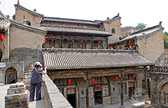 山西汾西：百年古宅醉游人