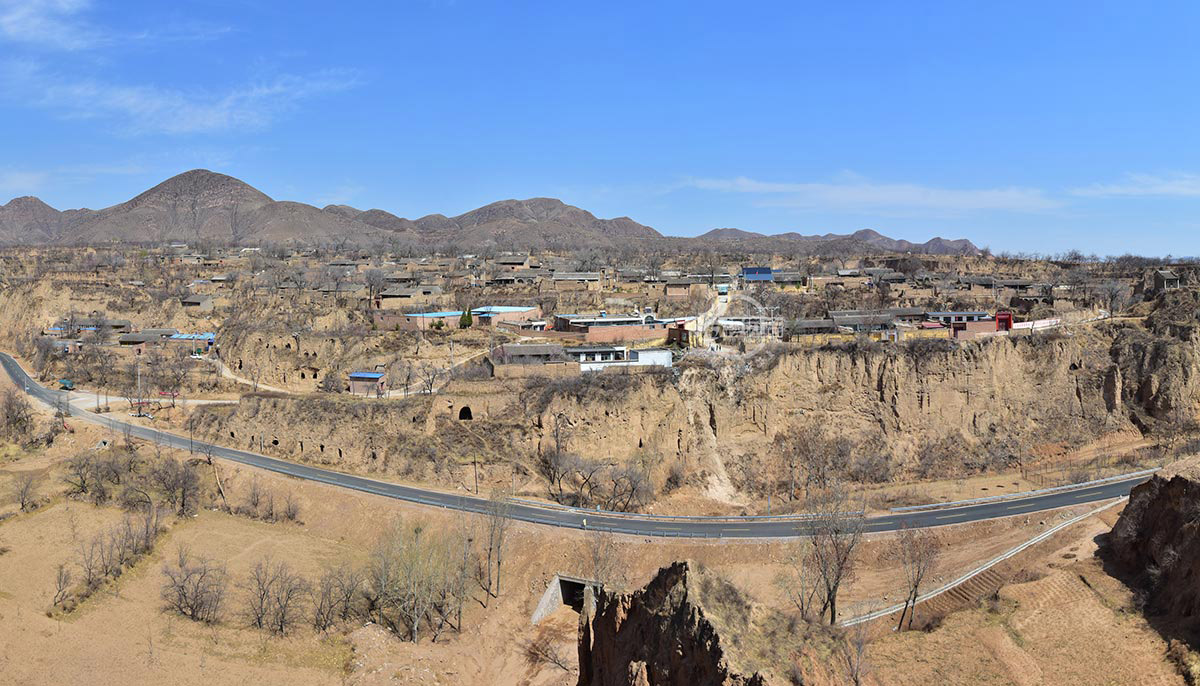 壮大集体产业助力脱贫攻坚 南白乡清水沟村位于原平市东山丘陵区,土地