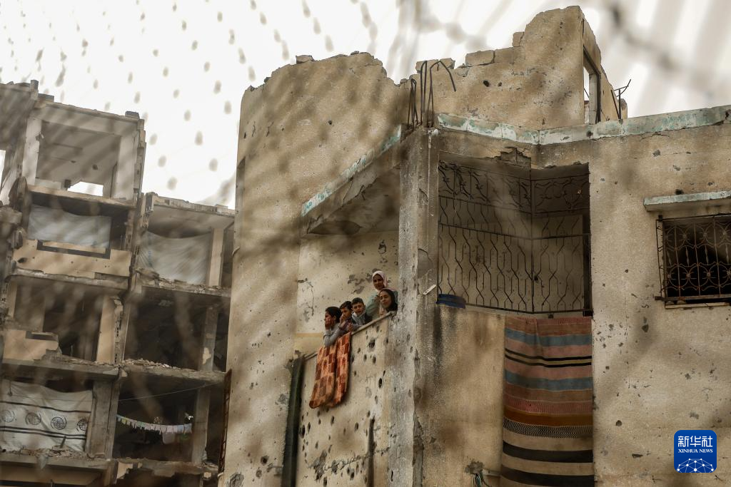 爱体育- 爱体育官方网站- APP下载加沙地带：废墟中的足球赛